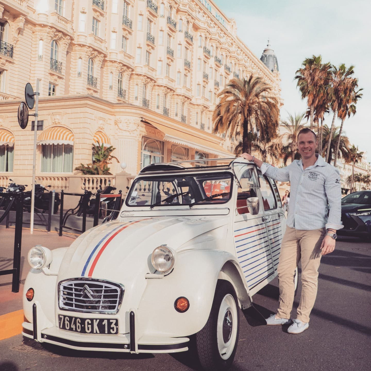 Benjamin Baumann et sa 2CV