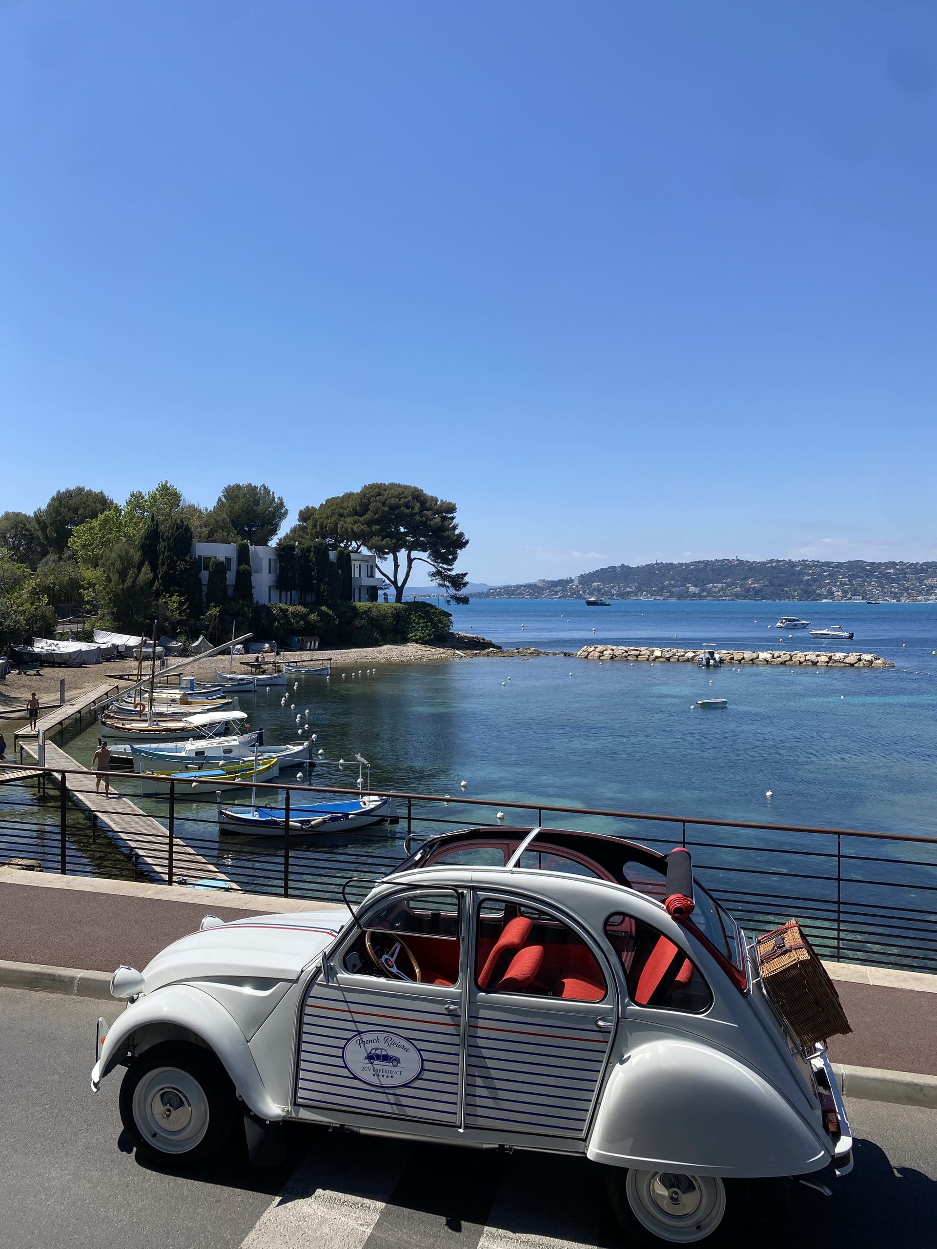 Citroën 2CV vintage sur la Côte d'Azur — 1